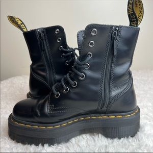 Jadon smooth leather platform doc martens
